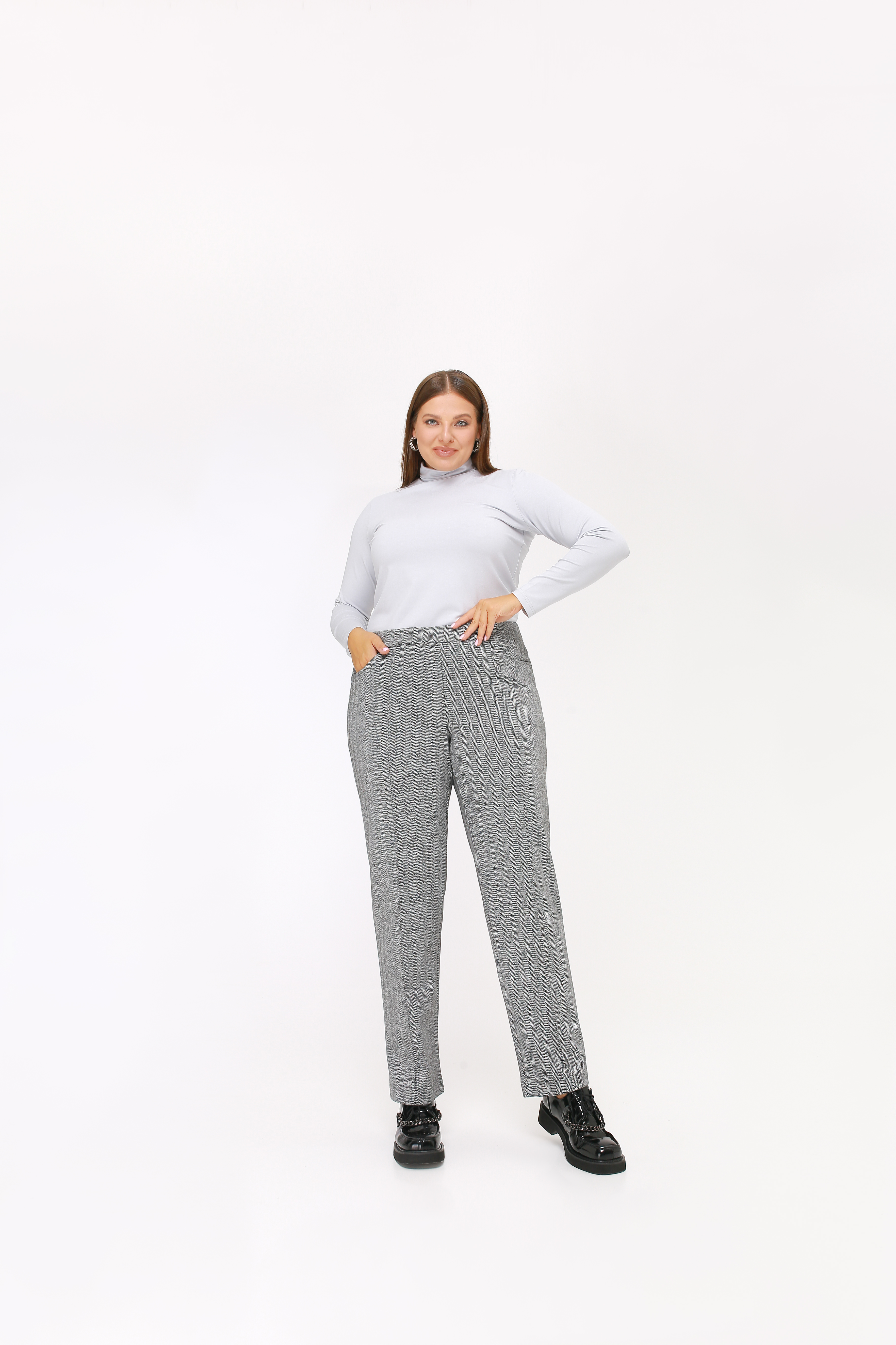 картинка Брюки 8067 серый(елочка) от магазина Larouge.by