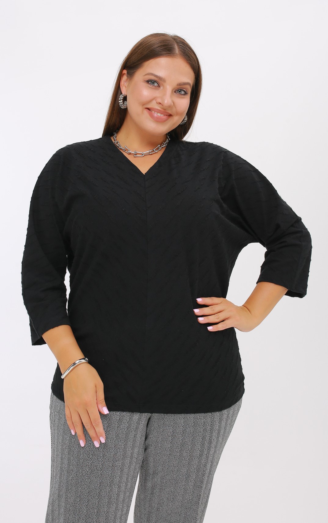 картинка Джемпер 3400 черный  от магазина Larouge.by