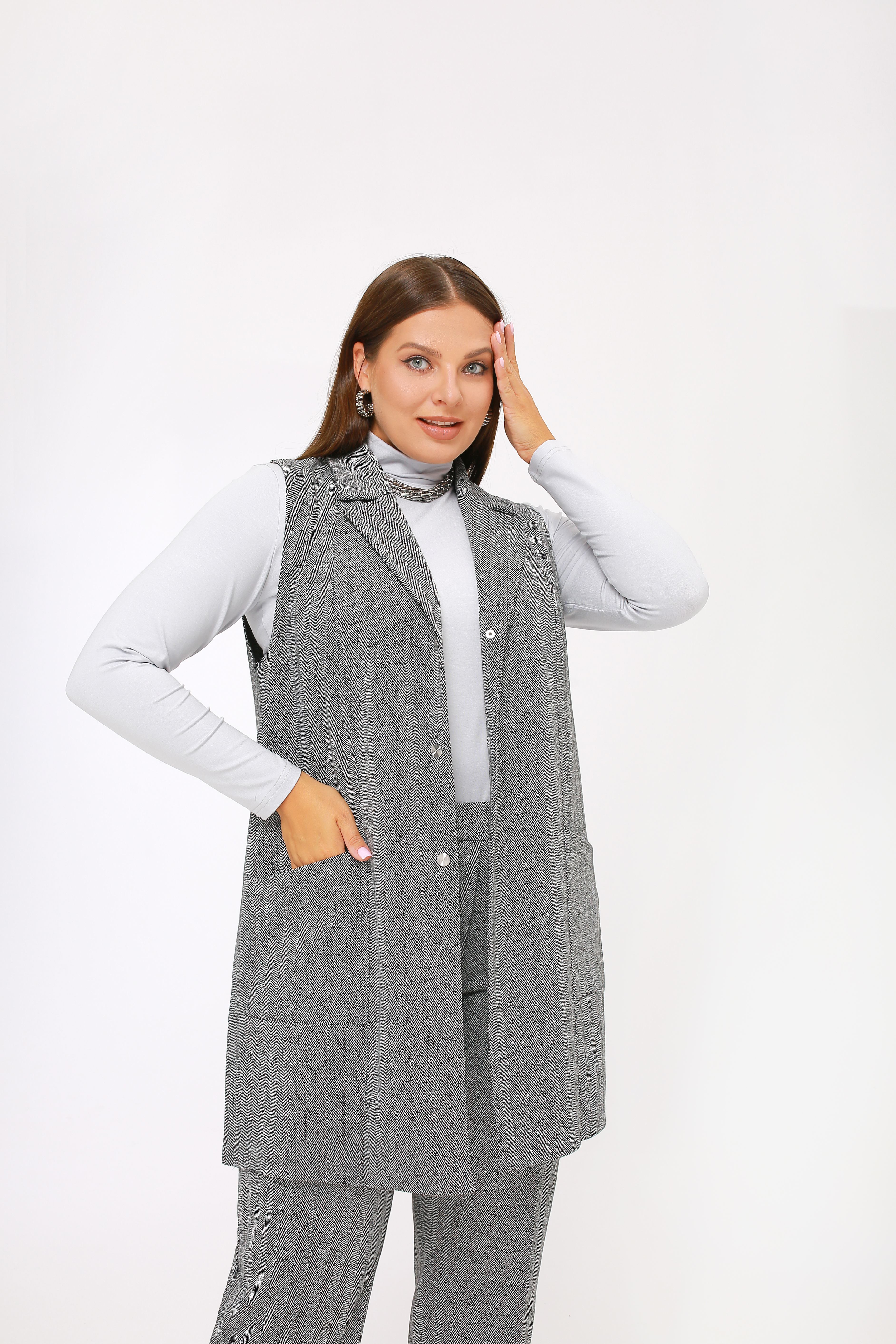 картинка Жилет 3393 серый(елочка) от магазина Larouge.by